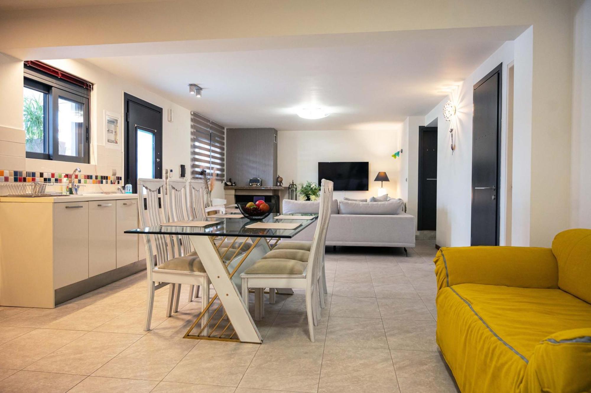 Lobelia Apartment